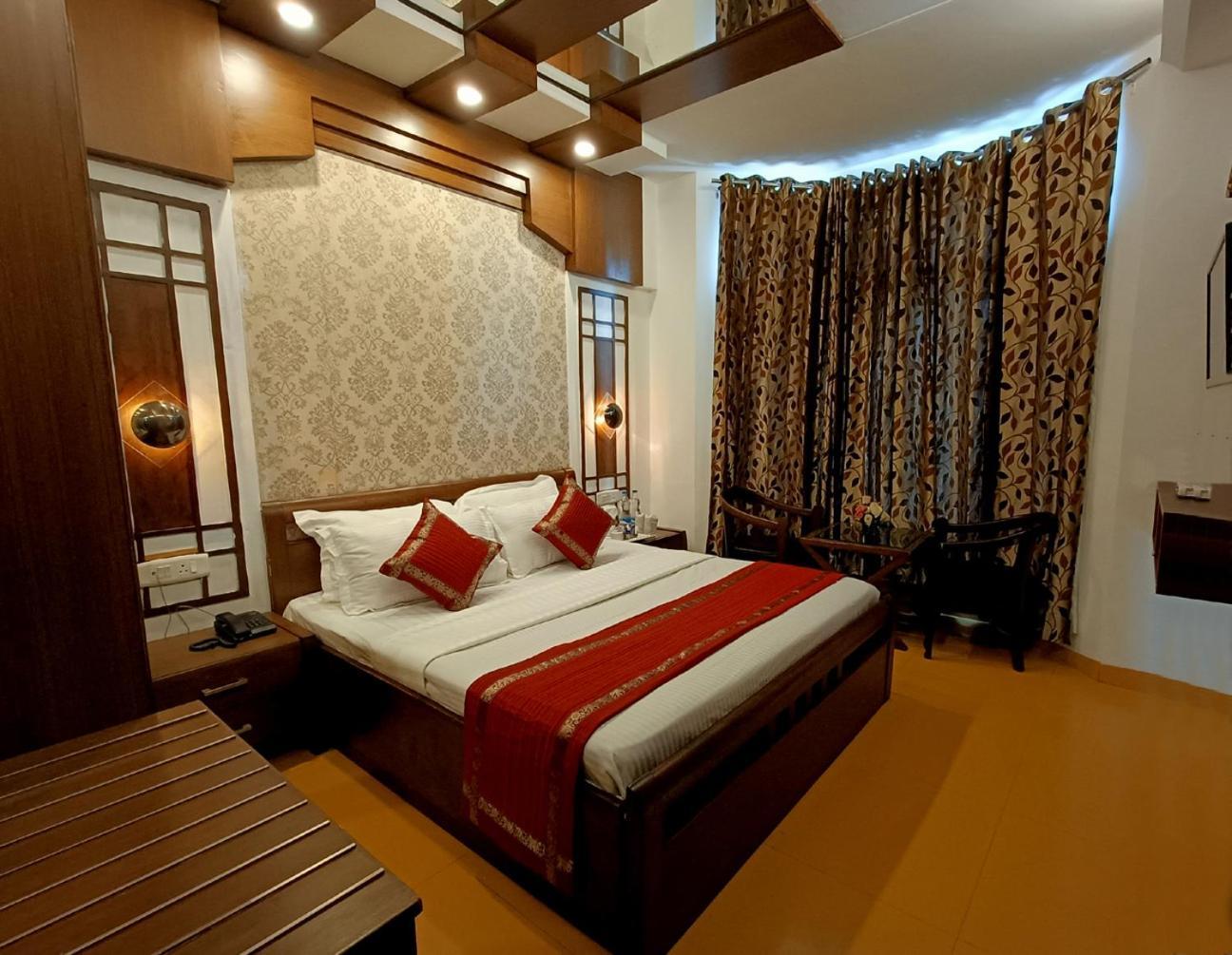 Grace Mount Hotel Dalhousie Exterior foto
